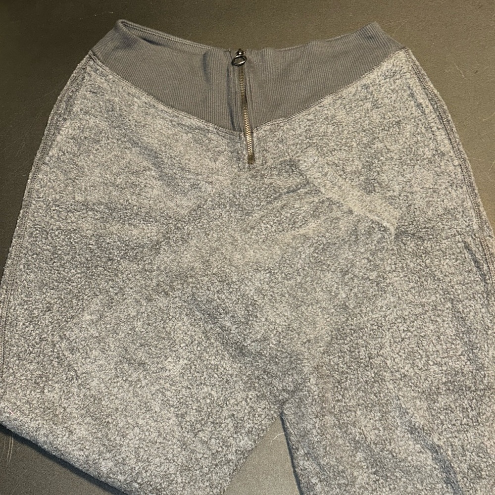 Aerie Dark Grey Sherpa Banded Sweat Pants Zipper Front Medium